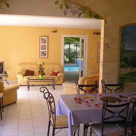 Hébergement de vacances Le Clos Aux Coccinelles Cherveix-Cubas